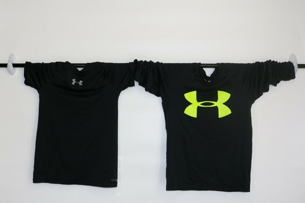 Under Armour Bundle Lot of 2 Boy’s Short Sleeve T-Shirts Kid’s Youth XS/Small